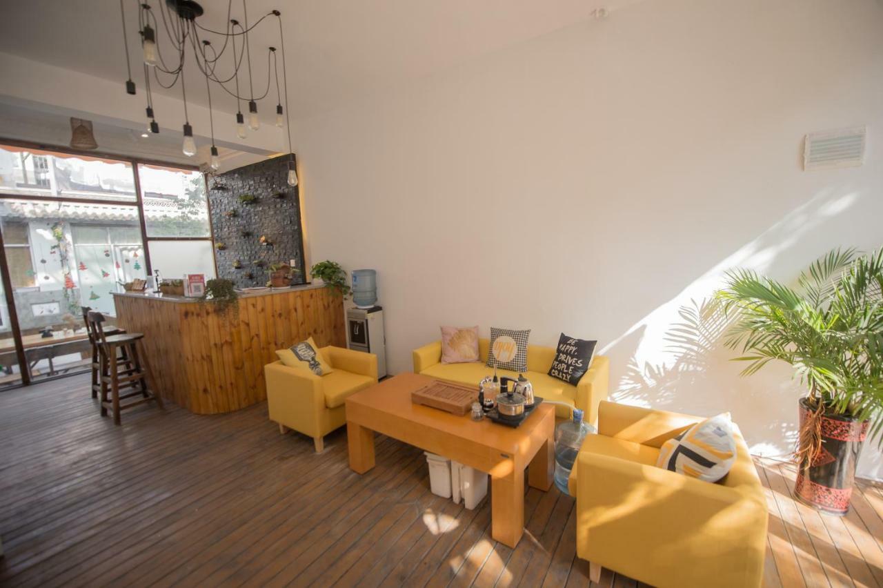 Dali Spring Field Hostel Zewnętrze zdjęcie