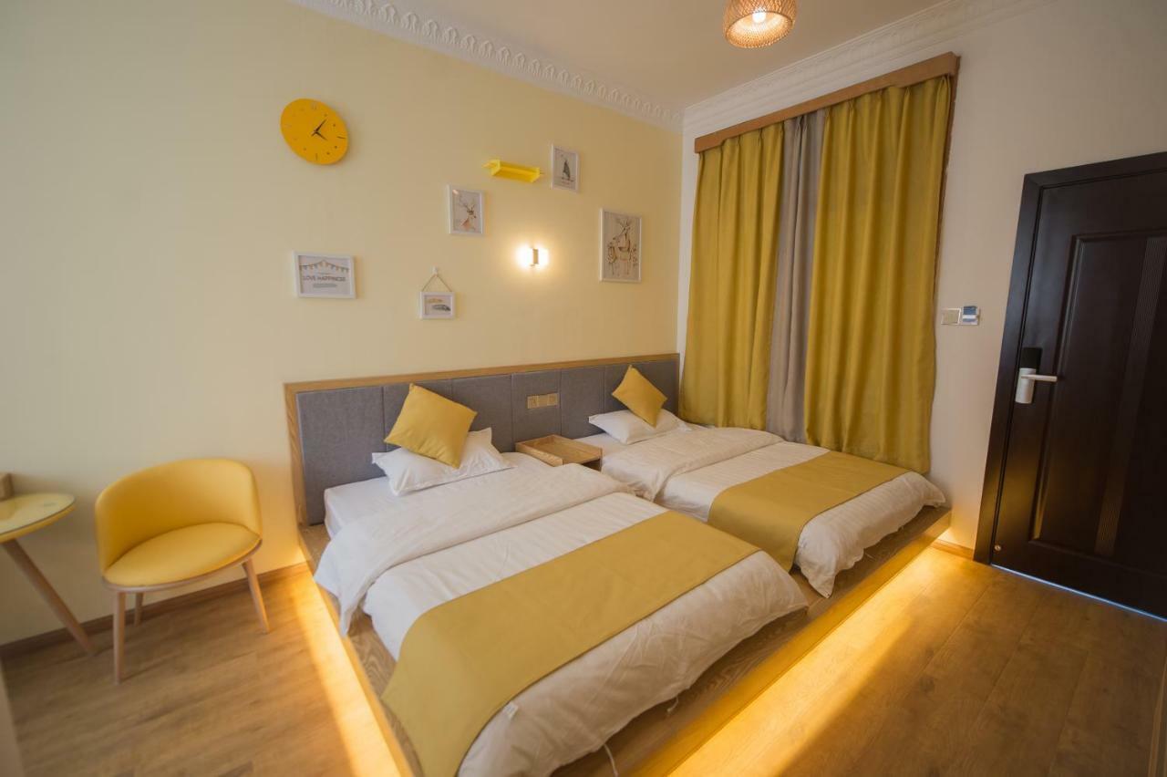 Dali Spring Field Hostel Zewnętrze zdjęcie